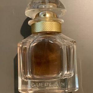 Mon Guerlain Eau De Parfum 30 ml 1.01oz over half full